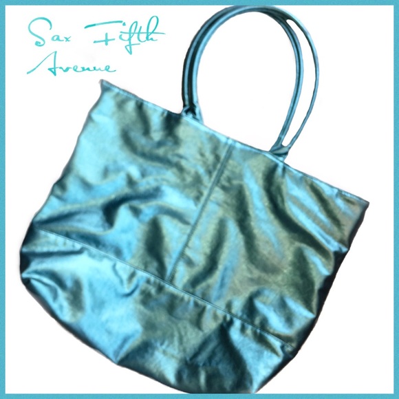 Sax Fifth Avenue Metallic Tote/Weekender Bag NWOT - Picture 1 of 7